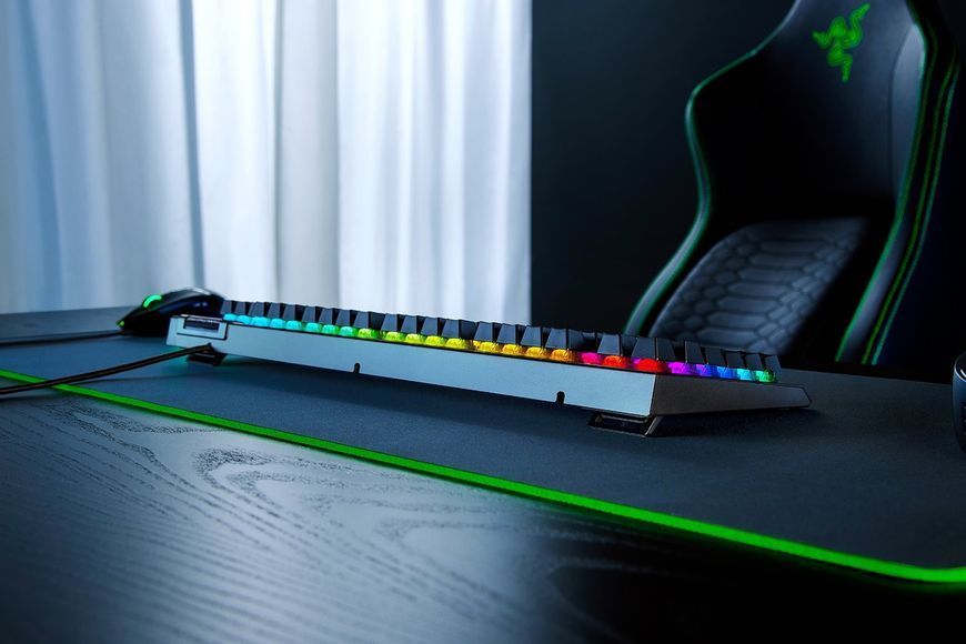Клавиатура RAZER BlackWidow V4 X Yellow Switch RU (RZ03-04702500-R3R1) 66708 фото
